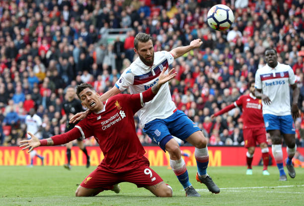 巩固他们在 巩固他们在